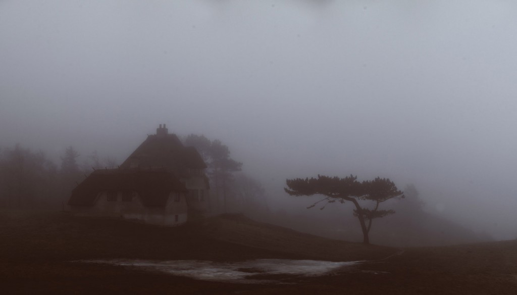 knud Rasmussen hus i tåge